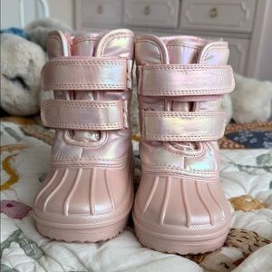 Place Iridescent Pink Kids Boots